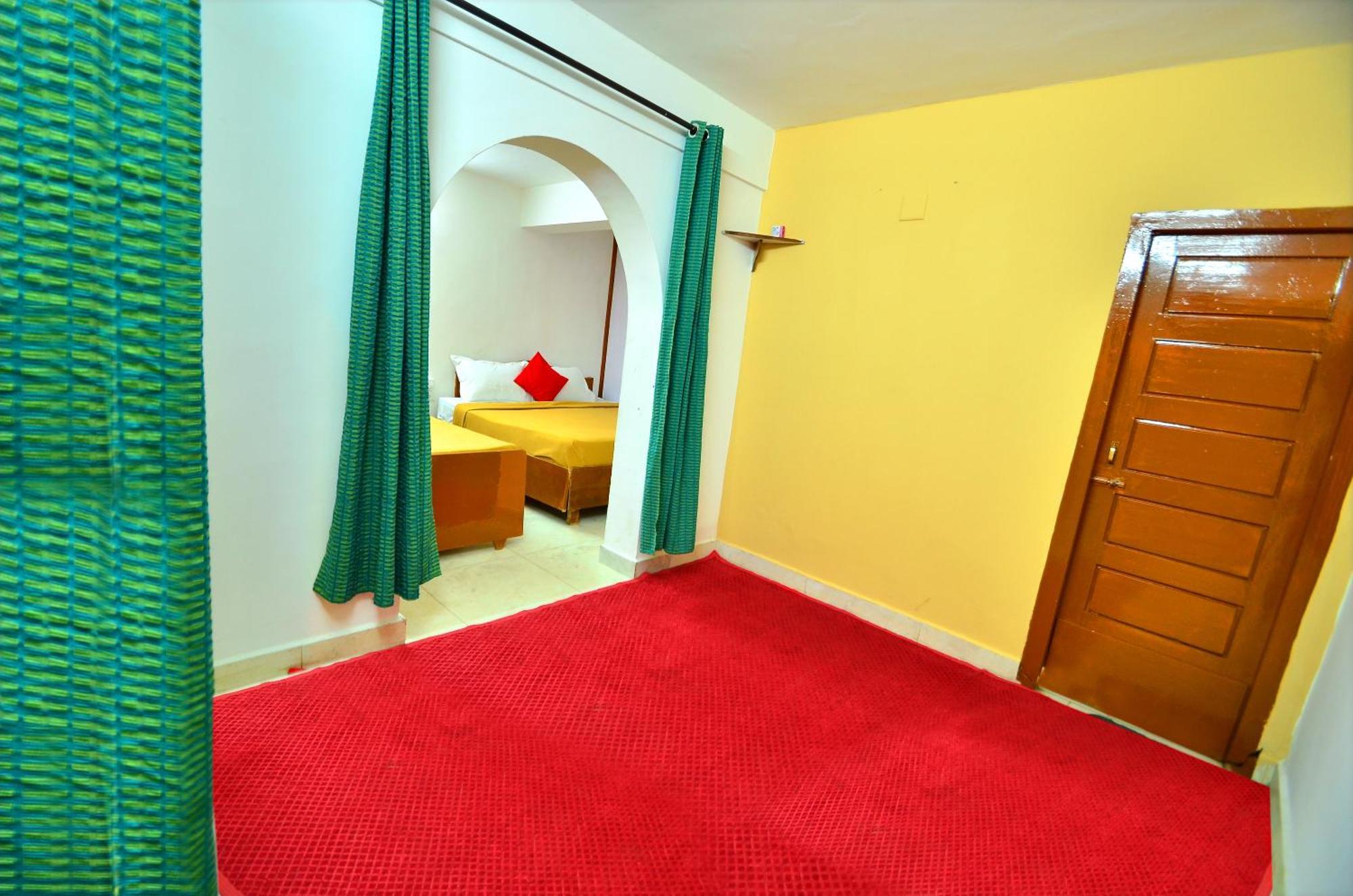 Estay Sk Residency Утакаманд Экстерьер фото