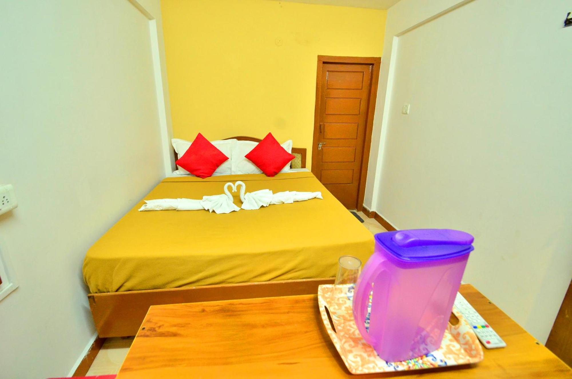 Estay Sk Residency Утакаманд Экстерьер фото