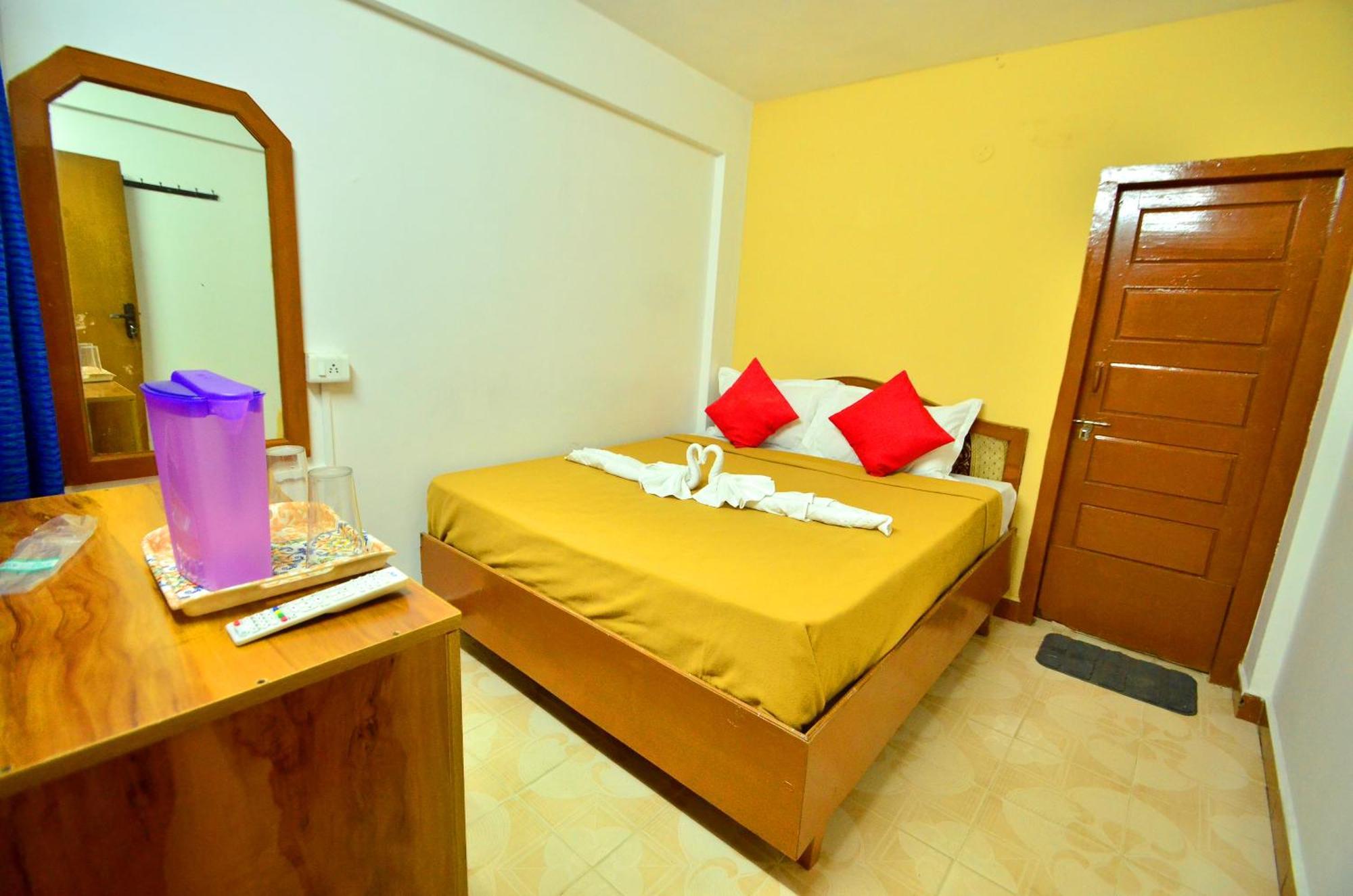Estay Sk Residency Утакаманд Экстерьер фото